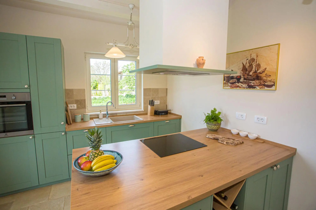 Vita 5 in Visnjan with 4 bedrooms and 4 bathrooms
