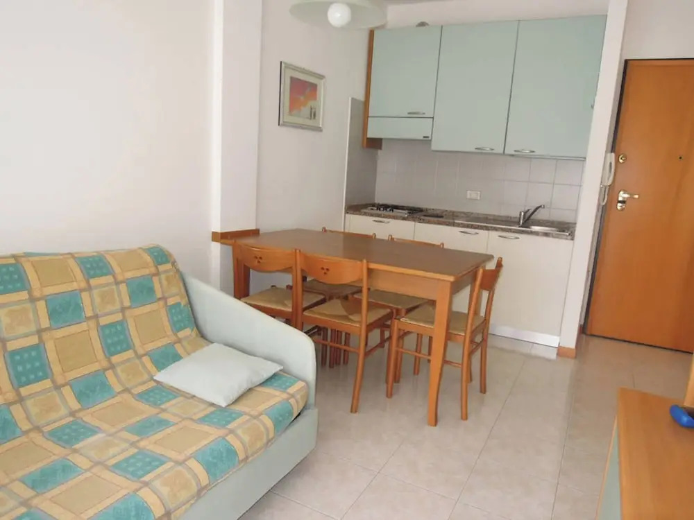 Lovely Flat in a Residence With Pool - Beahost