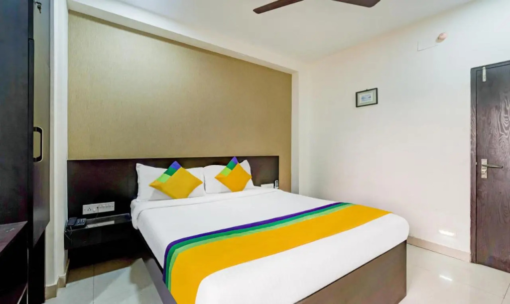 Itsy Hotels Neeranand Plaza, Bhawanipur