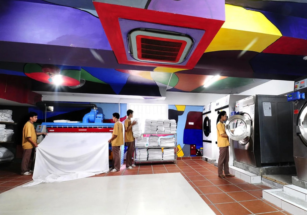 Romance Hotel