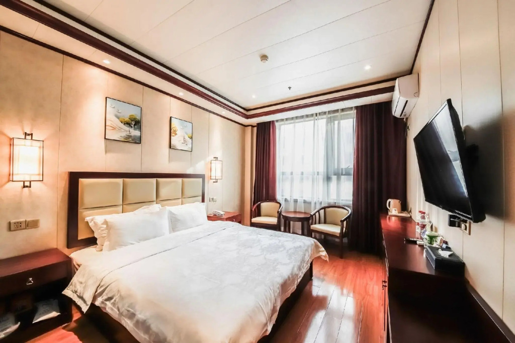 Yinshengtai Hotel (Zhengzhou International Trade 360 Store)