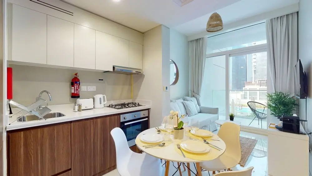 WelHome - Cozy 1BR With Private Balcony Steps From the Canal