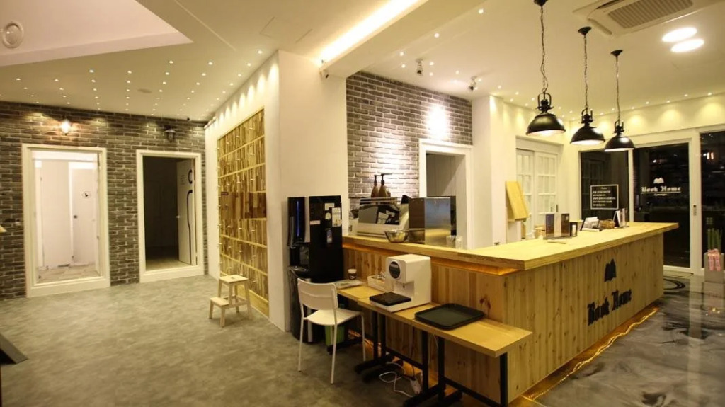 BOOKHOME GyeongJu