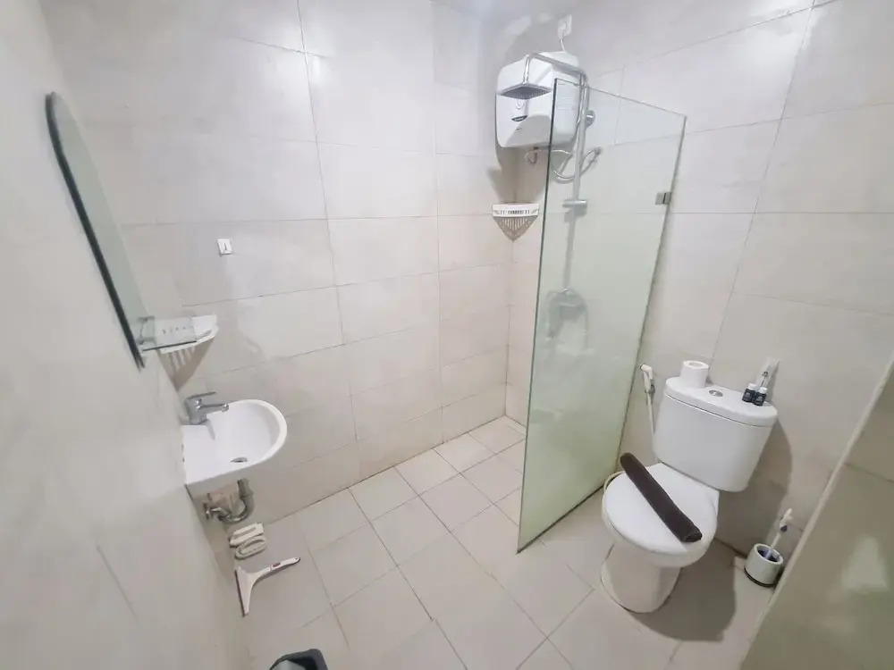 Elegant And Spacious 2Br Loft Green Park Yogyakarta Apartment