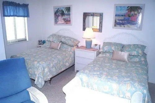 Westward Ho 203 Studio Bedroom Condo by RedAwning