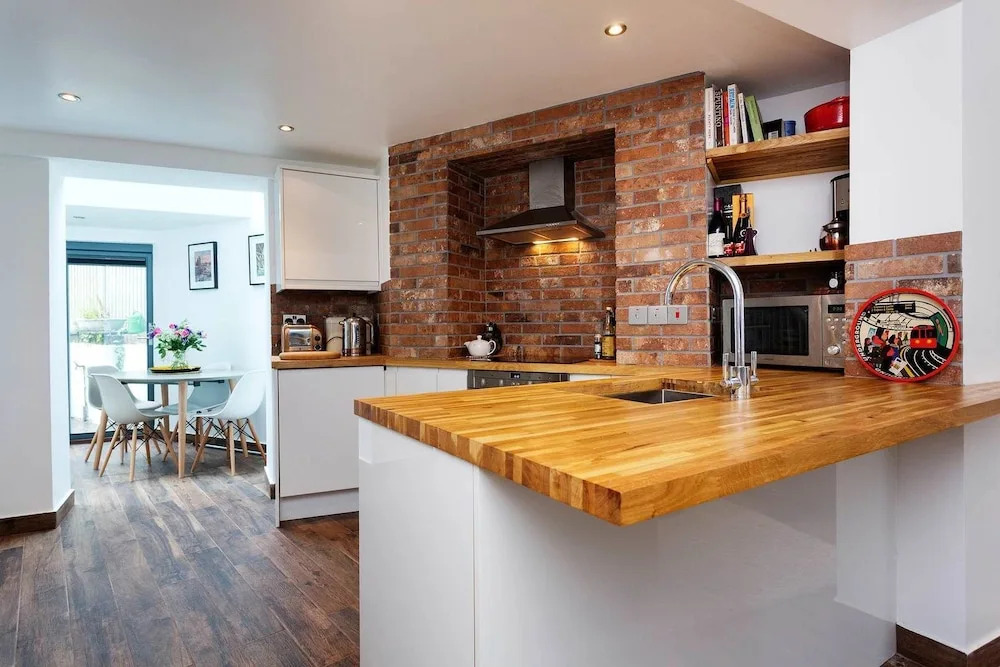 Essex Road Flat
