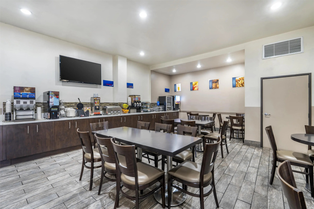 Best Western Airpark Hotel - LAX Airport LA Stadium