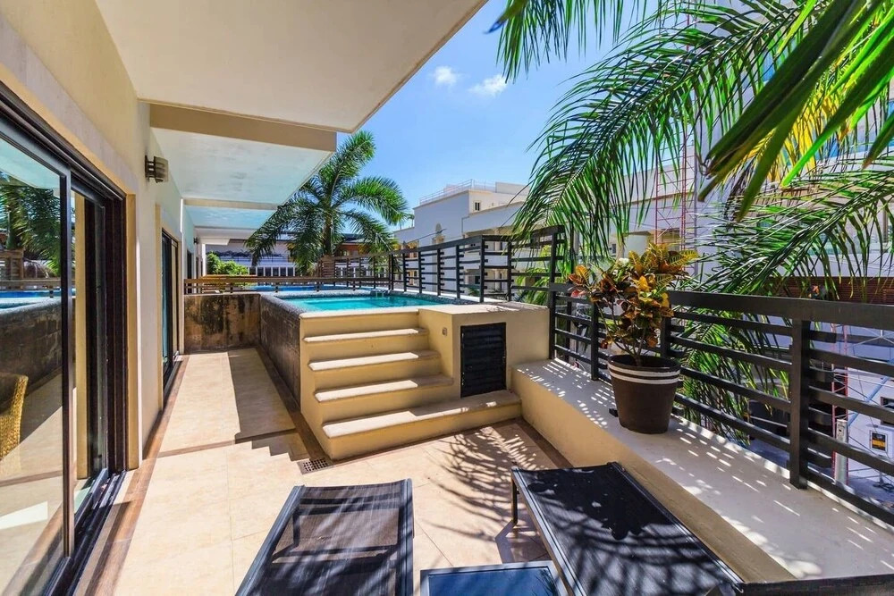 Beachfront! Luxury! 2 BR, W/ Plunge Pool. Paradise