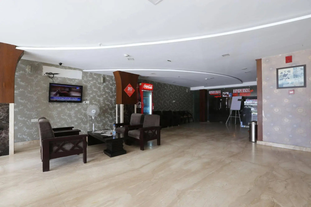 Hotel VJR Residency