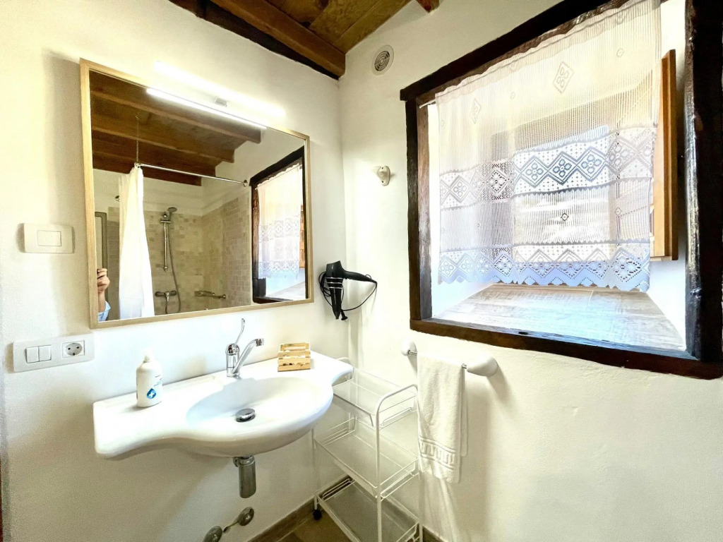 Rural house with private pool, BBQ and ocean view