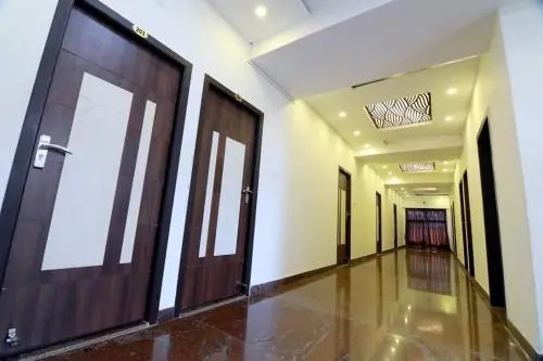 Hotel Ambai Grand