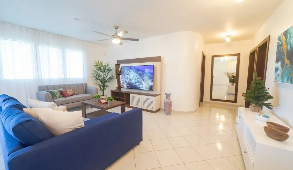 7br Massive Villa In Sosa - 2mins From Nightlife