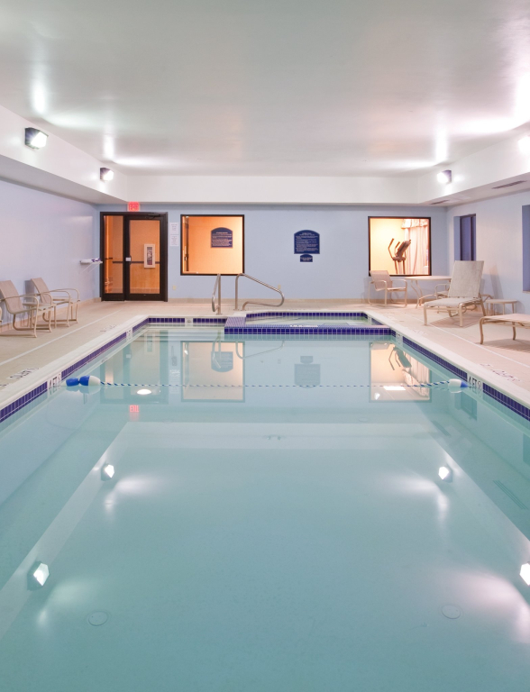 Holiday Inn Express Hotel & Suites Cleveland - Richfield by IHG