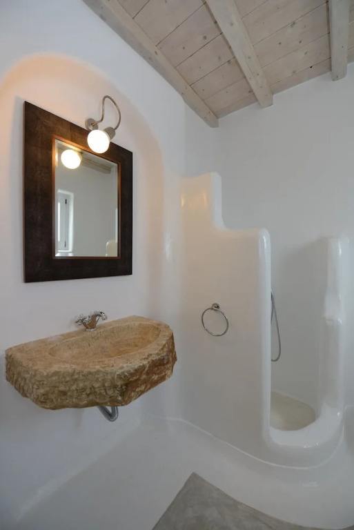 Villa Topaz 3 Bedroom Villa With Shared Pool in Choulakia