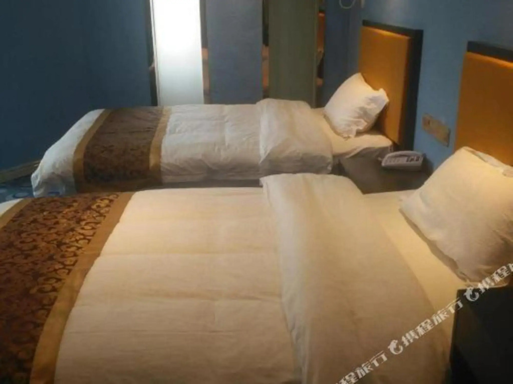Wuxue 520 Theme Hotel