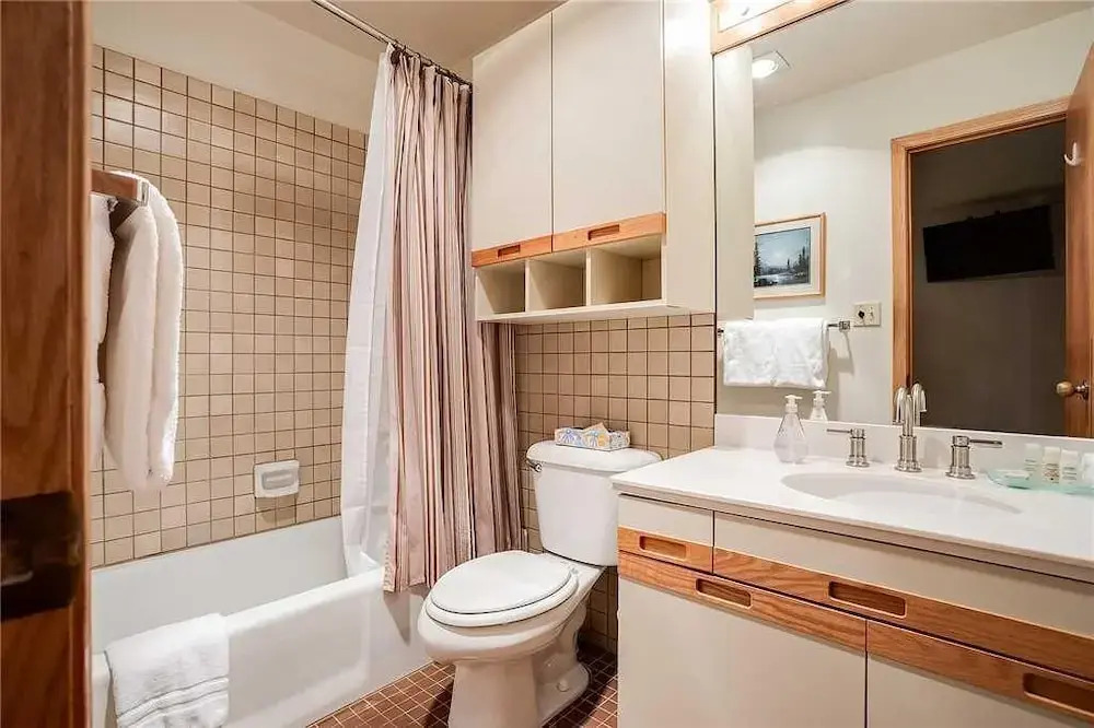 1208 Trappeur's Lodge, Trappeur's Crossing Apartment 1