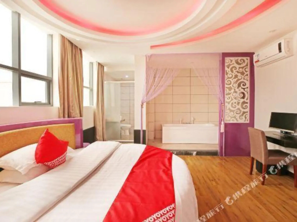 Yingyi Business Hotel