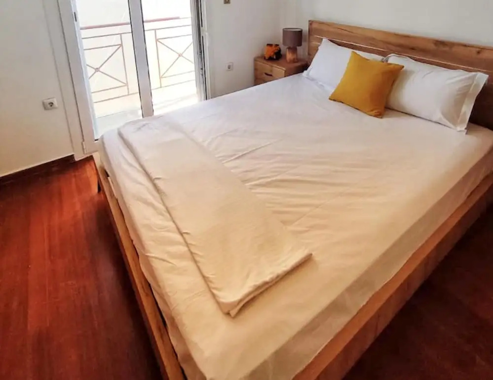 Charming Lefkada Town 2-bedroom Apartment