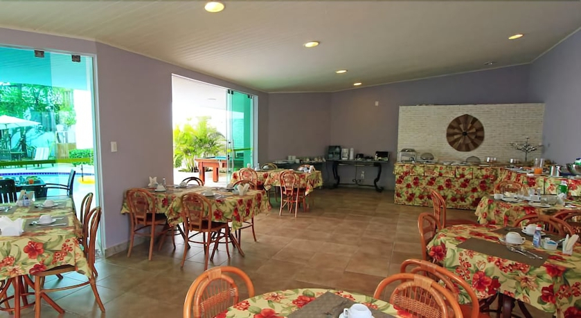 Farol de Itapuã Praia Hotel