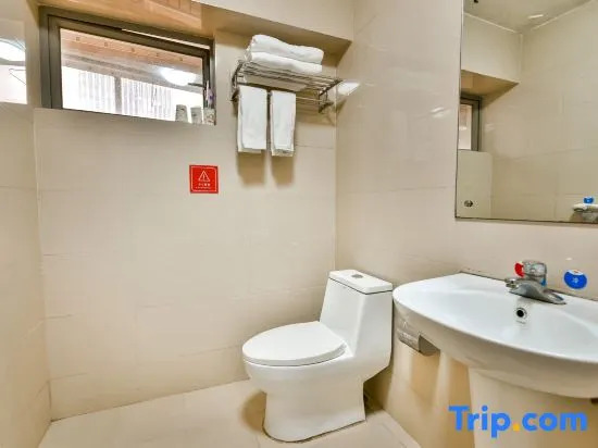 Chenxi Apartment Hotel