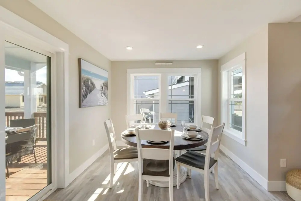 Pet-friendly Retreat w/ Fenced Yard, Walk to Beach