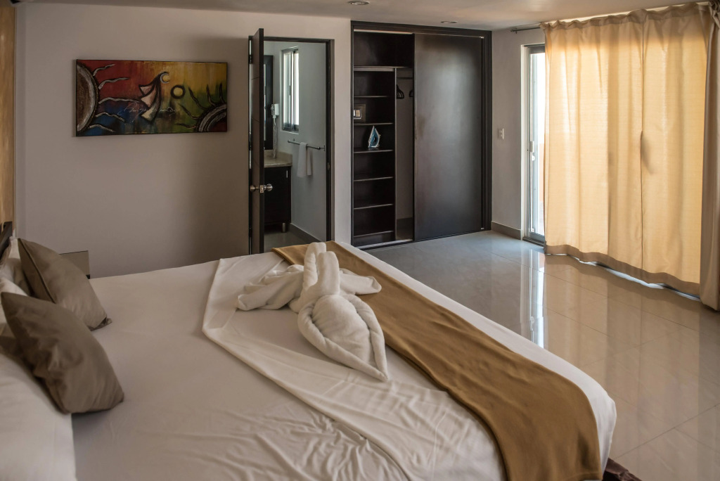 Sunrise 42 Suites Hotel