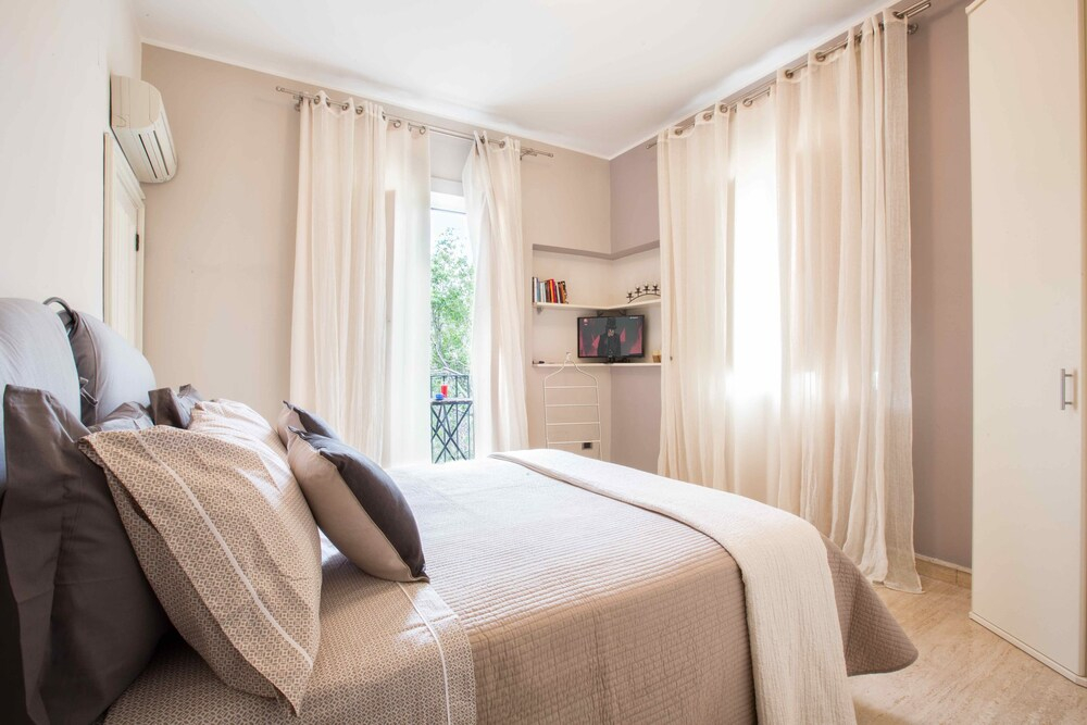 Family 2 bedroom Apartment Terrace Sorrento Centre