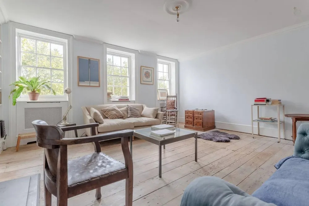 Spacious and Colourful 2 Bedroom Flat in Lambeth