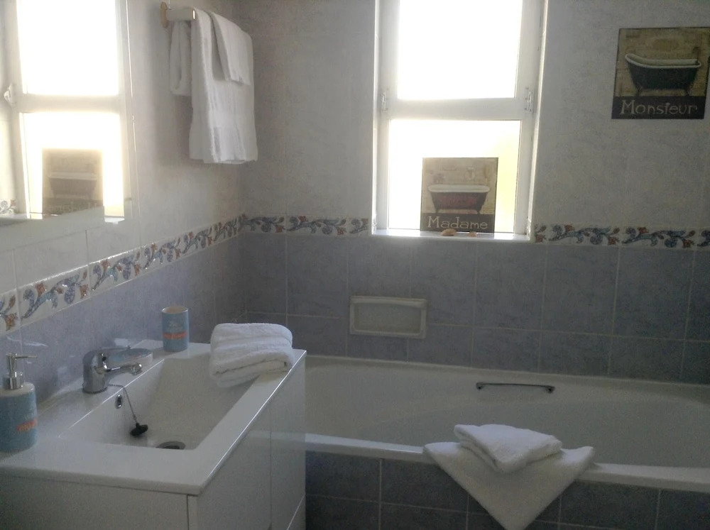 Apartment With 2 Bedrooms in Portimão, With Wonderful City View, Pool