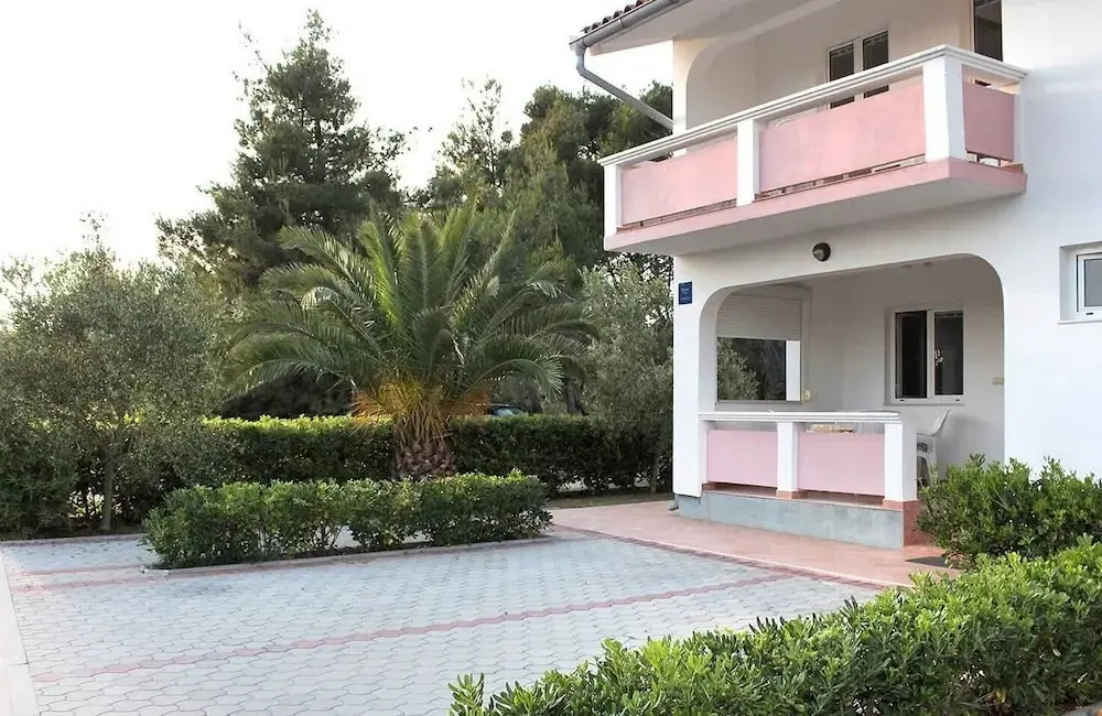 Vink - 80 m From Beach - A2