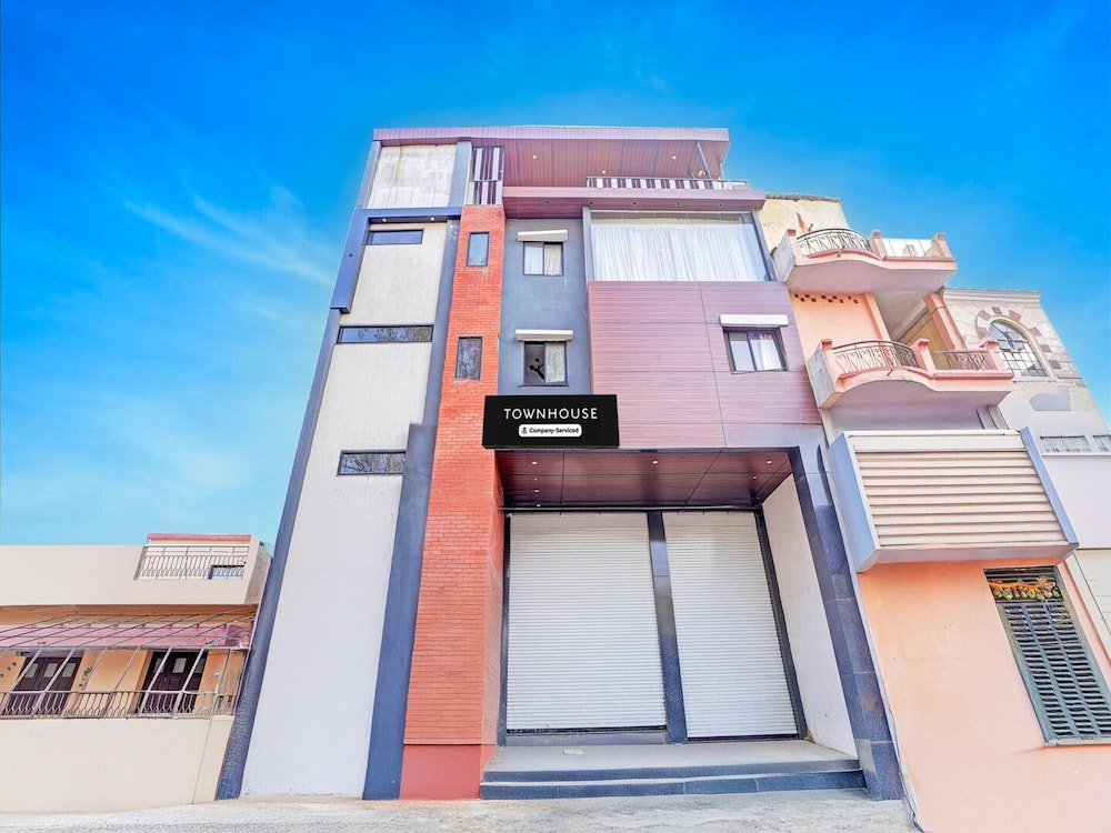 Townhouse LIG Main Road Indore