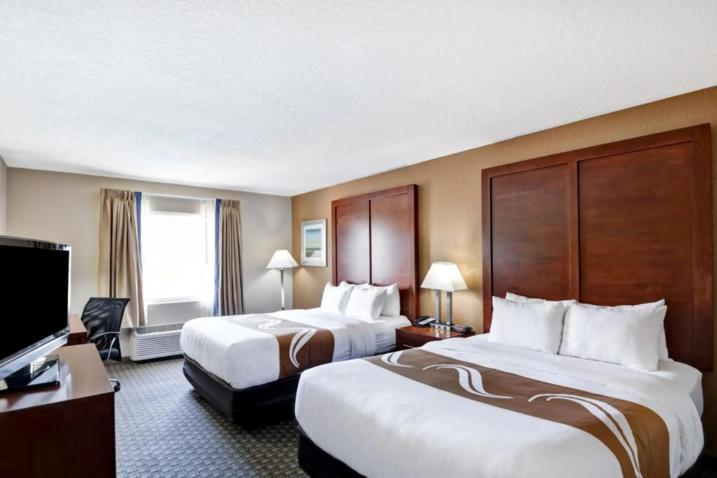 Quality Inn & Suites Heritage Park