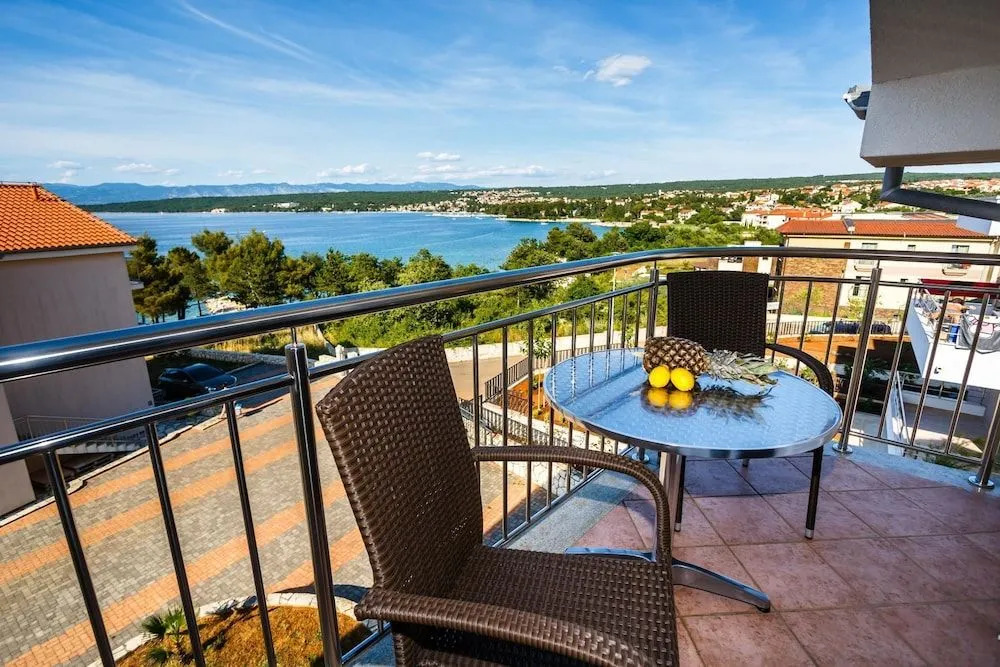 Mare & Mons Seafront Apartments