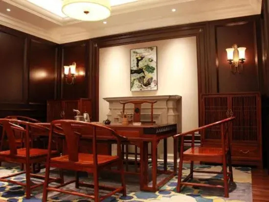 Chengjiang Small Courtyard Hotel