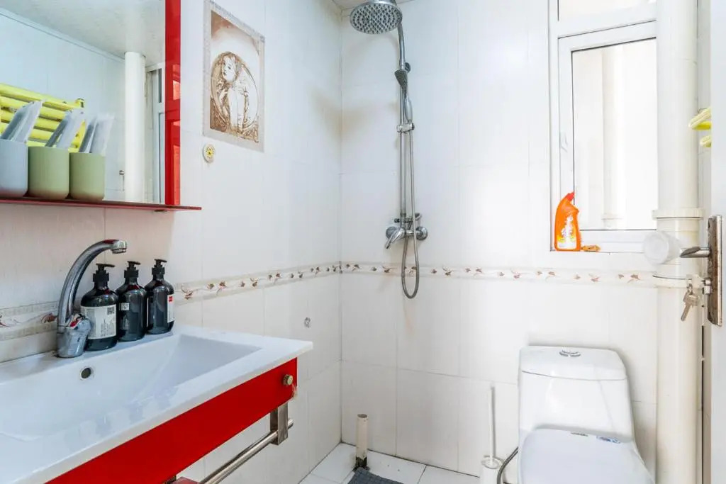 Zhengzhou Jinshui · North 3rd Ring Huayuan Road·Locals Apartment · 00174560