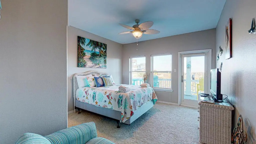 KD664 4BR Home, Full Gulf Views From Third Floor Balcony, property features 1st Floor Game Room