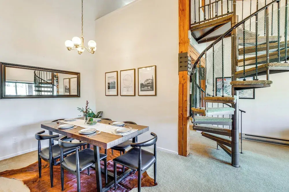 Walk to Lift: Mtn-view Crested Butte Condo w/ Loft