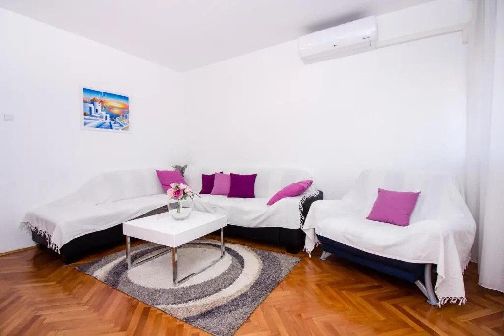 Apartment Luce