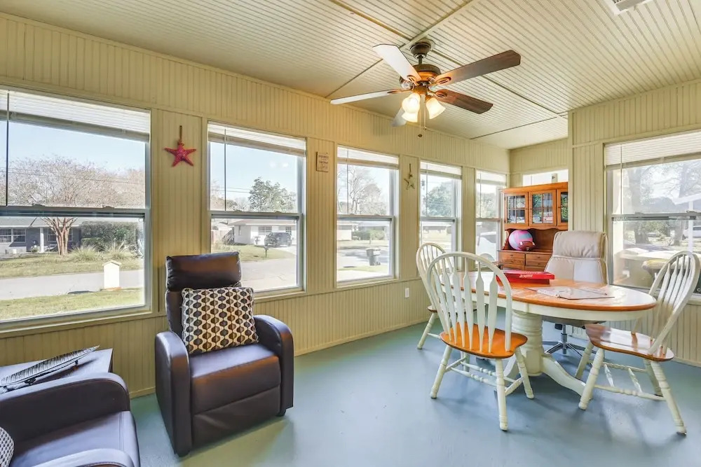Pet-friendly Fort Walton Beach Home: 4 Mi to Ocean