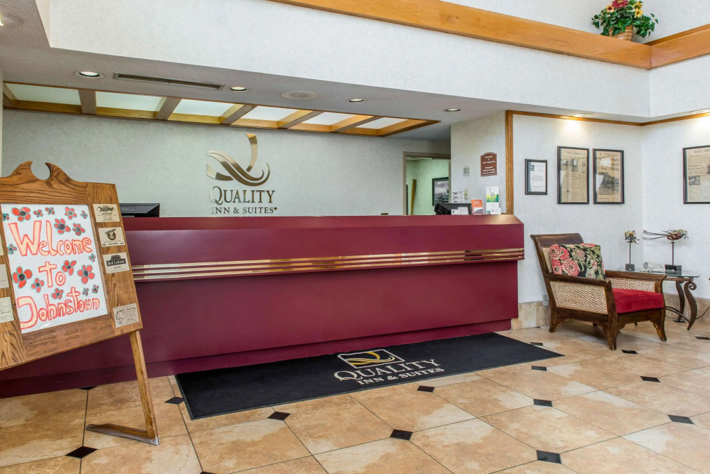Comfort Inn & Suites Johnstown - Richland Town Center