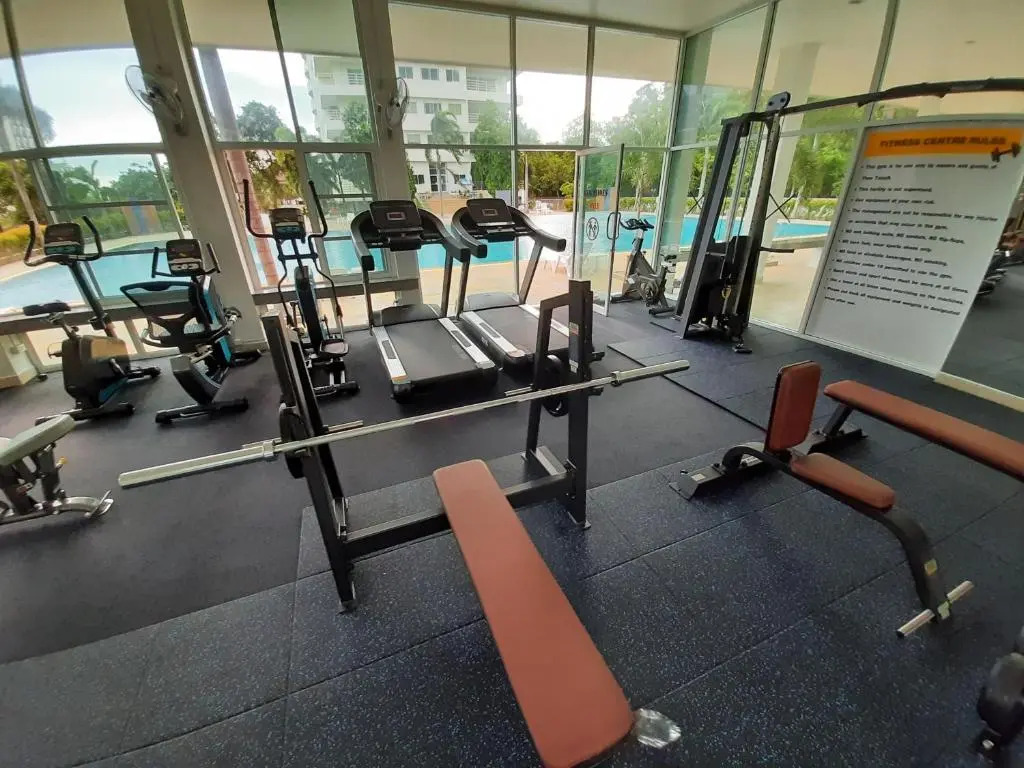 Large Studio,Fantastic Sea View, 55 m2 Jomtien beach.100m Beach. Swimming Pool.
