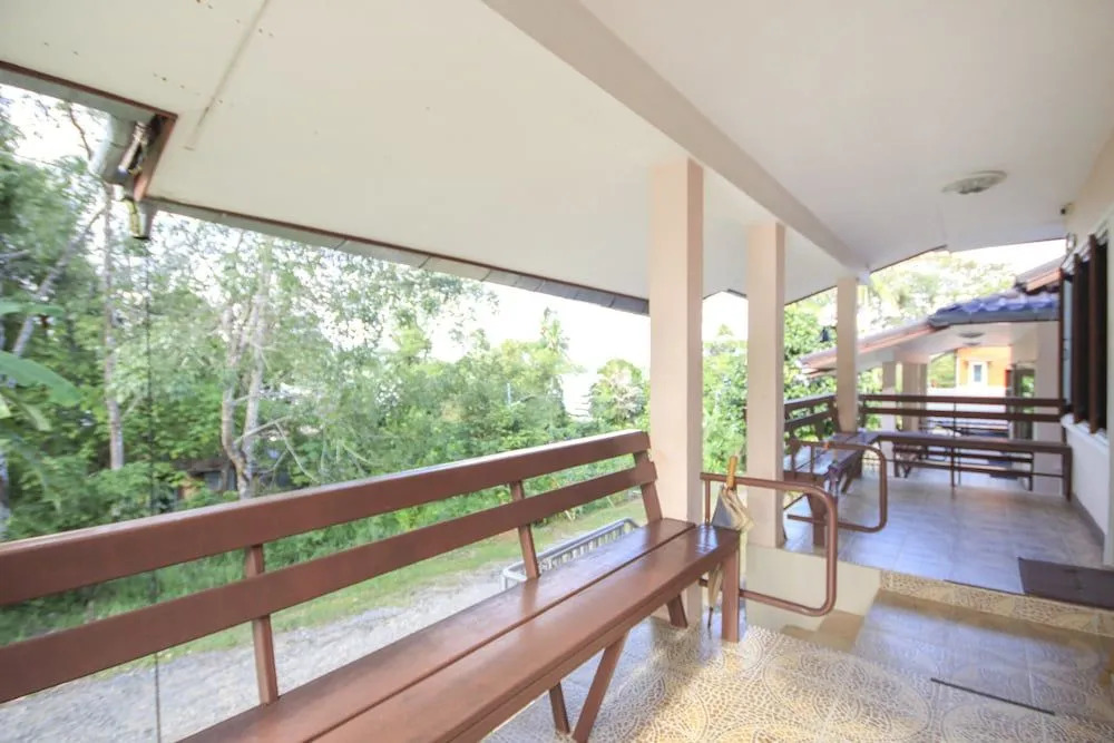 OYO 75373 Chamil House