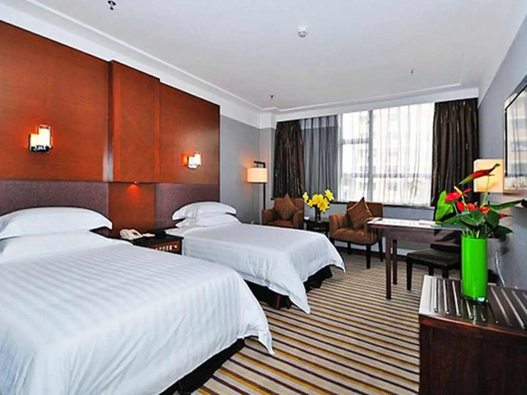 Poly Hotel