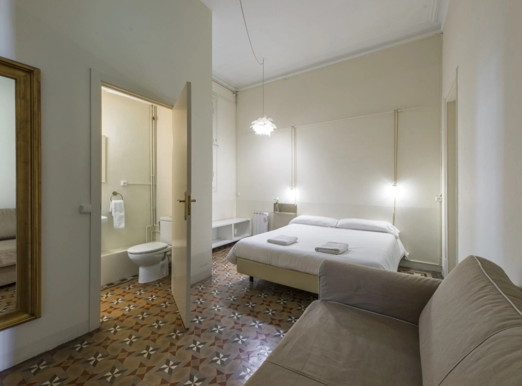 RAMBLA - Cozy Big Apartment