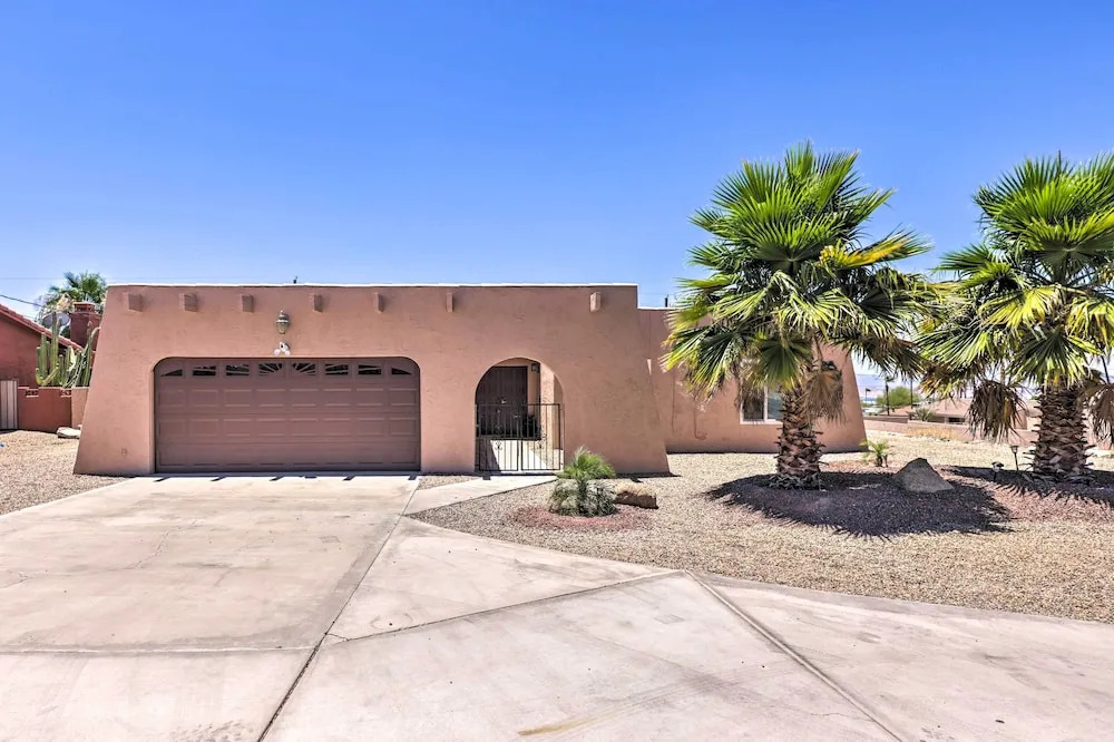 Patio & Grills: Mtn-view Home in Lake Havasu City!