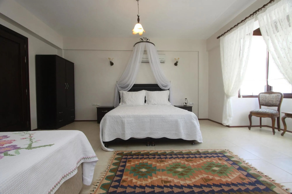 Nano Hotel