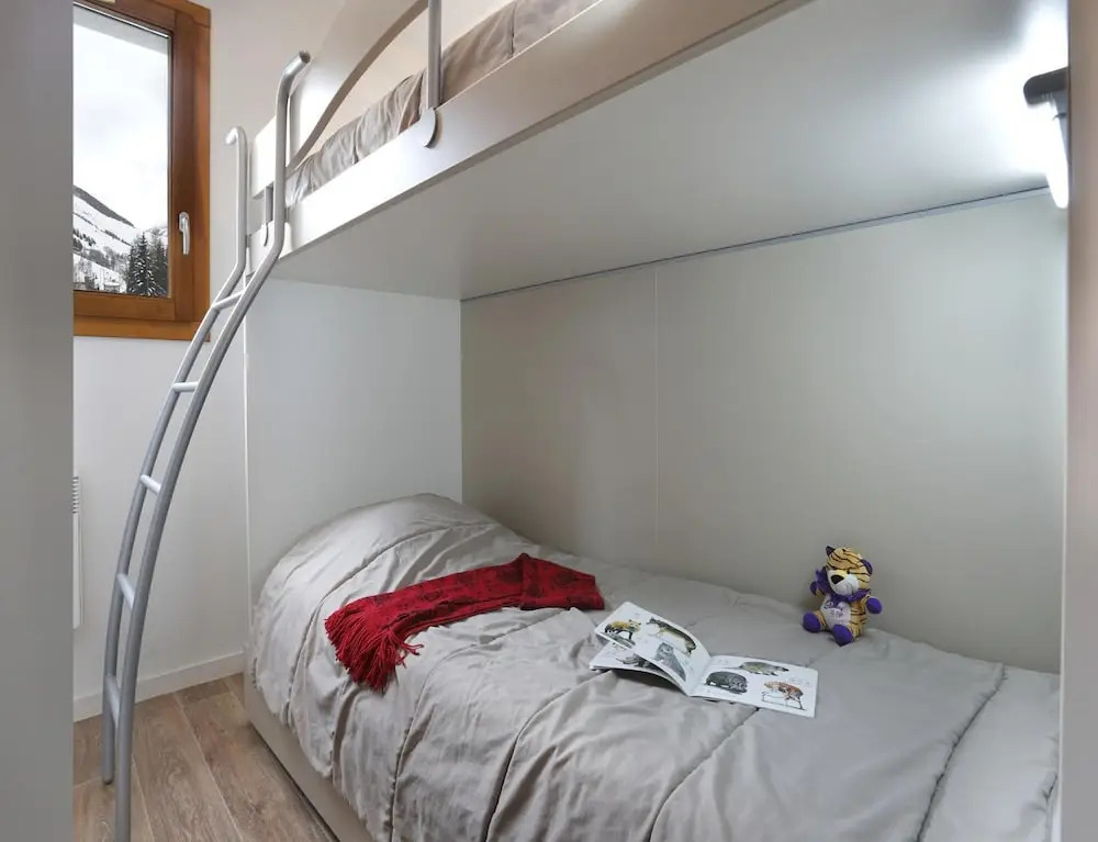 Spacious Apartment in Les Deux Alpes