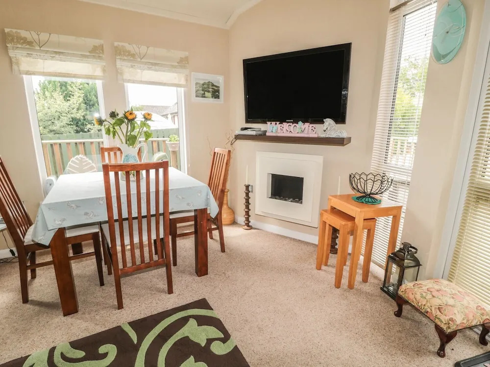 Little Gem Lodge