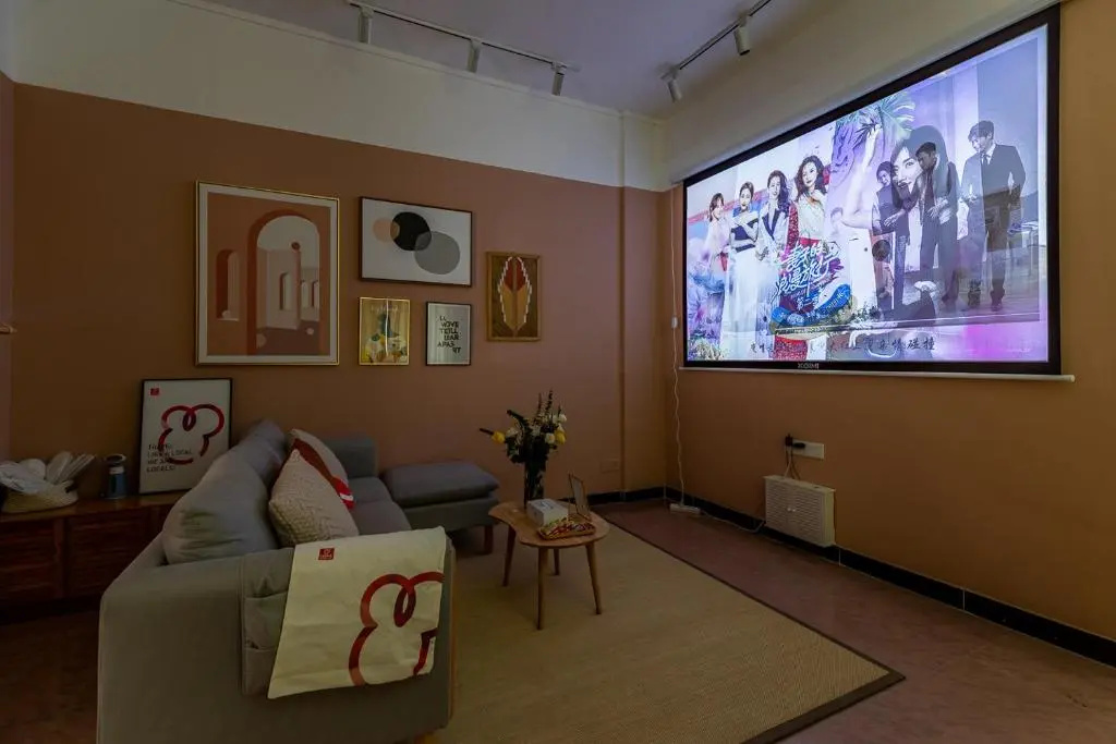 Guangzhou Sports West Railway Station of Tianhe District,Locals Hotels Apartment00185140