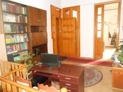 Room 404 Guest House
